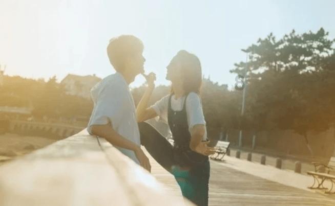 仅为八万元，广西男子将亲生女儿卖掉，孩子的母亲为了找孩子付出了什么？游戏画面